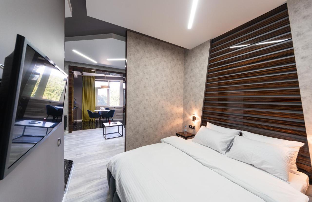 Luxury Apartments Arena Guliver เคียฟ ภายนอก รูปภาพ